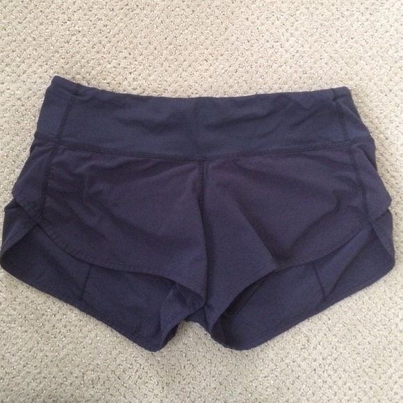 Lululemon Black Speed Shorts Size: 4