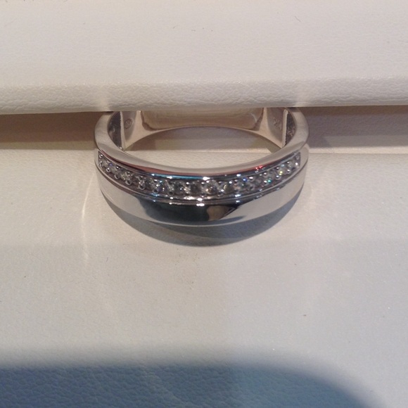 10k wg 1/5 ct.tw. Diamonds Men's band sz 10.5 - Picture 1 of 2