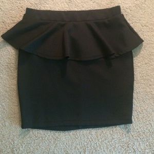 Fitted black peplum skirt- Bebe
