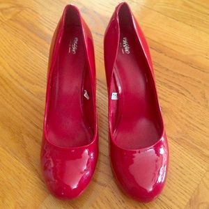 Red heels-Size 9
