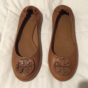 Tory Burch tan pebble leather flats