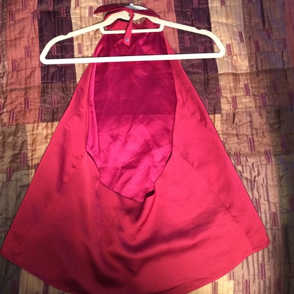 Shiny red halter top - Picture 4 of 4