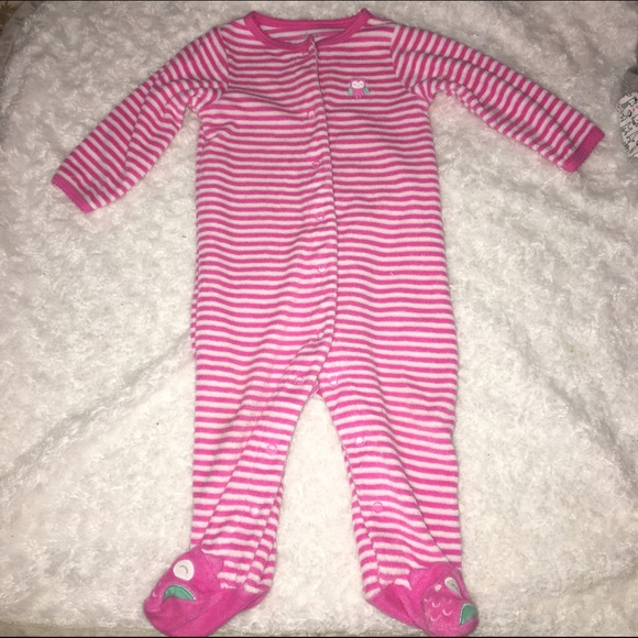 Carter's 9 m pajamas