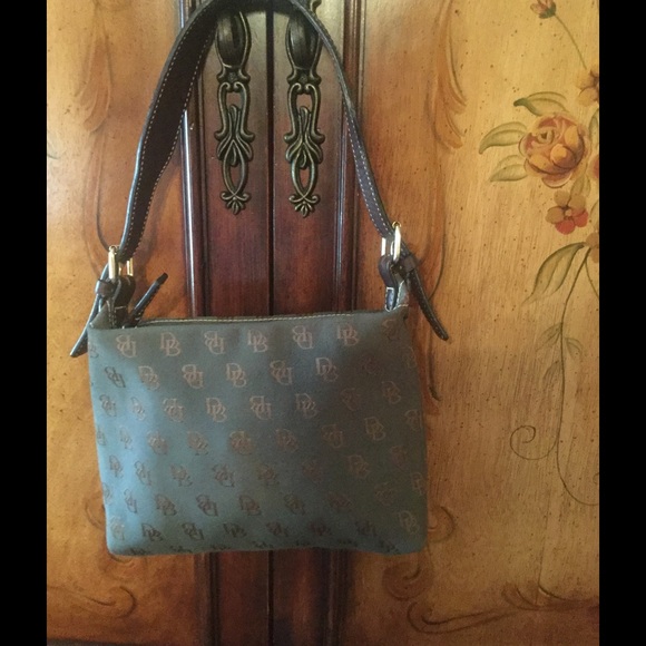 Dooney and Bourke purse