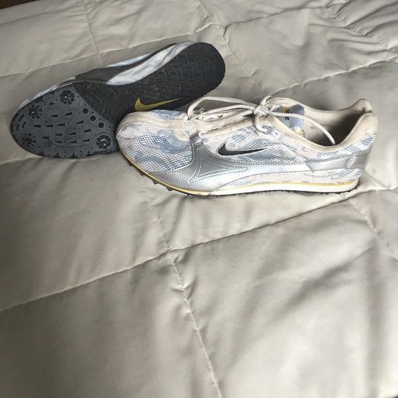 Used Nike spikes - Picture 1 of 3