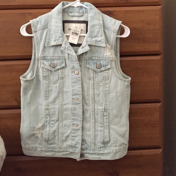 Jean Vest