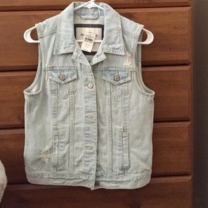 Jean Vest