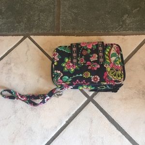 Vera Bradley smartphone wristlet wallet