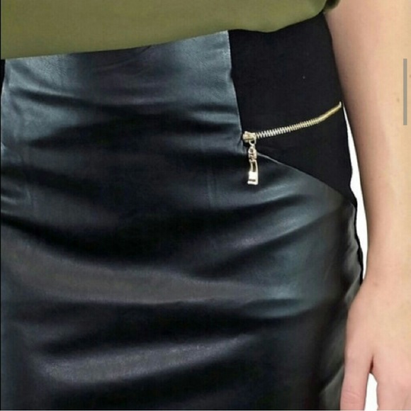 Lennox Leather Skirt - Picture 2 of 4