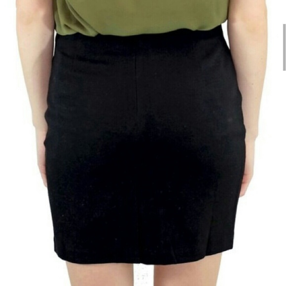 Lennox Leather Skirt - Picture 3 of 4