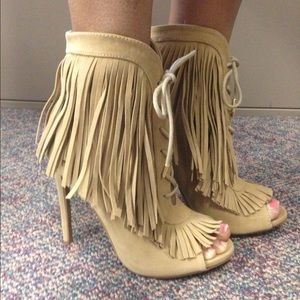 New Shoe Republic LA fringe peep-toe booties sz 7