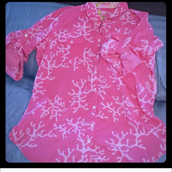 💕ISO THIS LILLY COVERUP!!!!!!! 💕