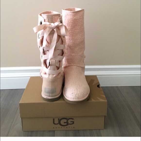 Ugg Heirloom Lace-Up Boots