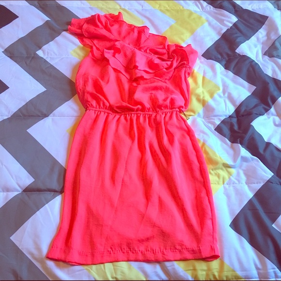 NEW! Dress