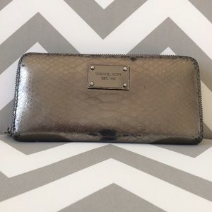 Metallic Michael Kors Wallet