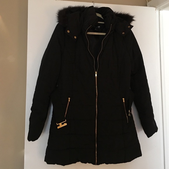 Black coat w fur hood