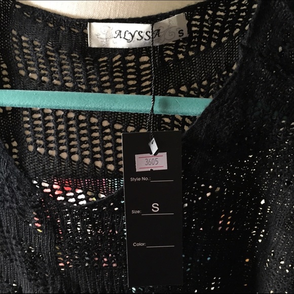 NWT Patterned Lace Sweater Top - Picture 2 of 4