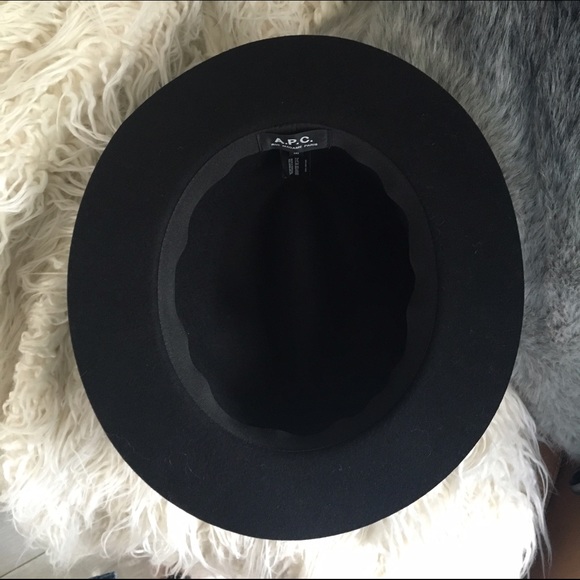 ❤sold❤ A.P.C black fedora hat - Picture 3 of 4