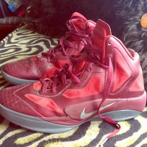 Hyper fuse basketball shoes