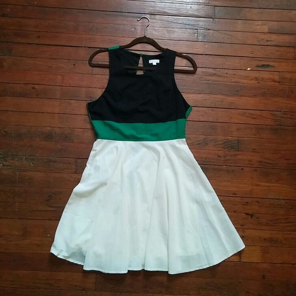 Colorblock Dress - Picture 2 of 3