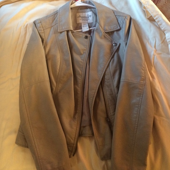 Jacket - Picture 2 of 4