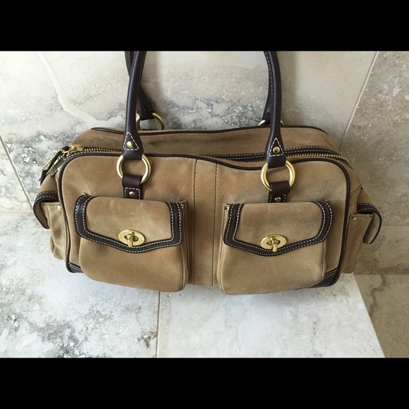 ❌❌ DONATED ❌❌ AUTHENTIC COACH SUEDE SATCHEL BAG