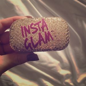Insta glam juicy couture contact case