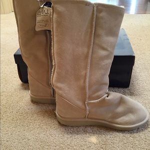 Emu Australia merino wool high boots