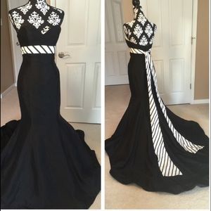 Black Strapless Mermaid Formal Gown