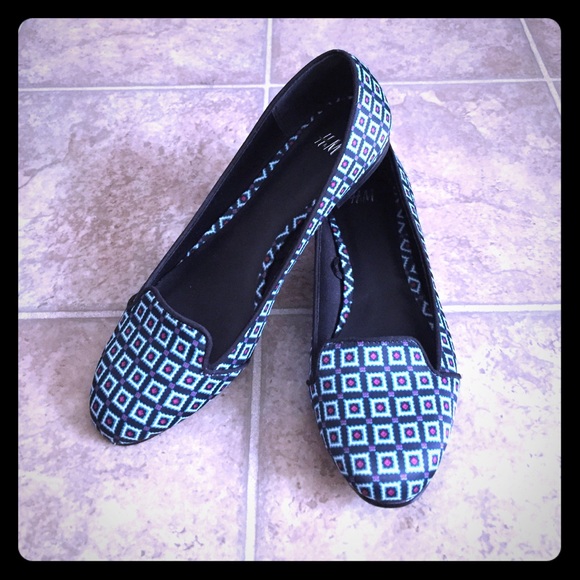h&m printed flats