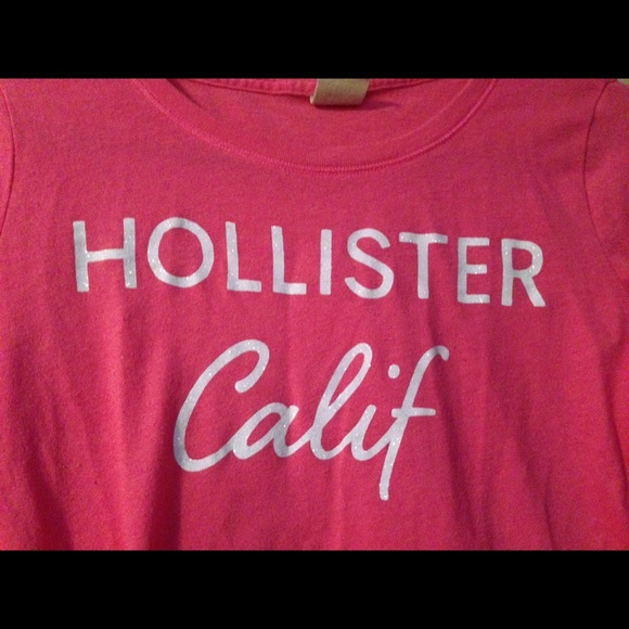 Hollister tee