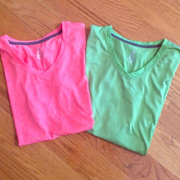 Performance sport shirts