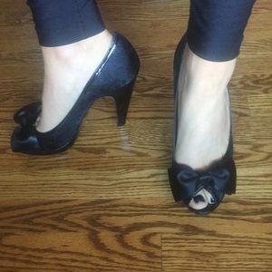 SALE! Authentic Coach Black Bow pumps!