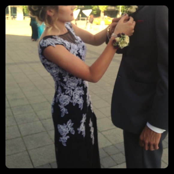 Like new, worn once black lace prom dress