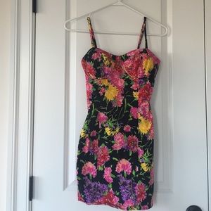 🌷Donating on 4/1 - SPRING CLEANING🌷