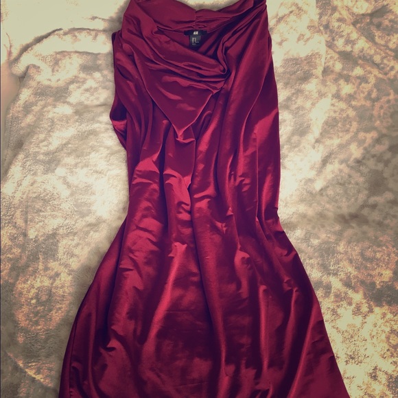 Dark red dress
