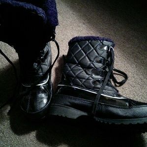 Black Waterproof Quilted Boot