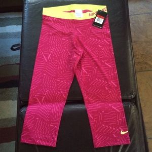 NWT Nike Women's Dri-Fit Workout Pants