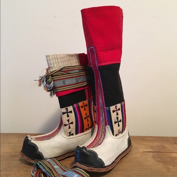 Tibetan handmade wool and leather boots - Picture 3 of 4