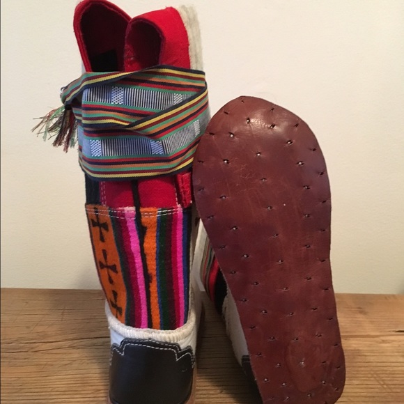 Tibetan handmade wool and leather boots - Picture 4 of 4