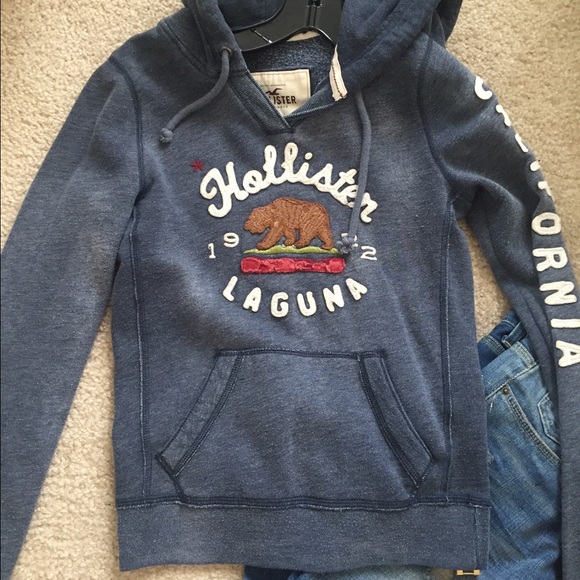 Hollister sweatshirt