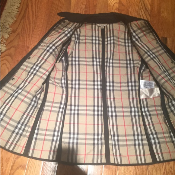 Sold! Black Burberry quilted jacket No TRADES✔️ - Picture 2 of 4
