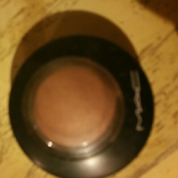 ***** Traded ***Mac blush