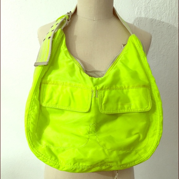 💛Neon yellow handbag 💛