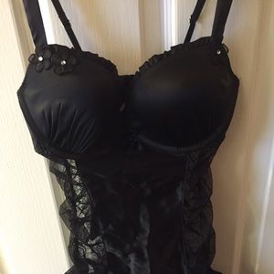 BNWT Victoria Secret lingerie 34C