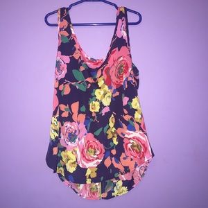 Floral tank size M
