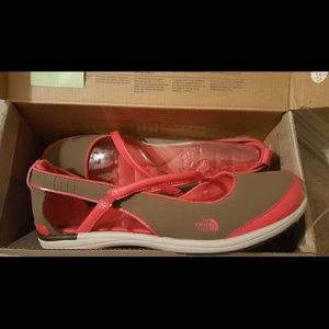 NWT North Face "Madrone"