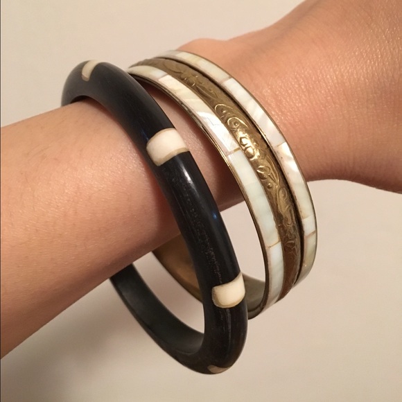 Bangles and earring set - Picture 2 of 2