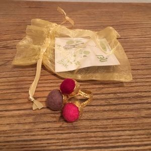 Gilded brass and wool ring