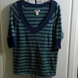Light weight sweater (junior size)